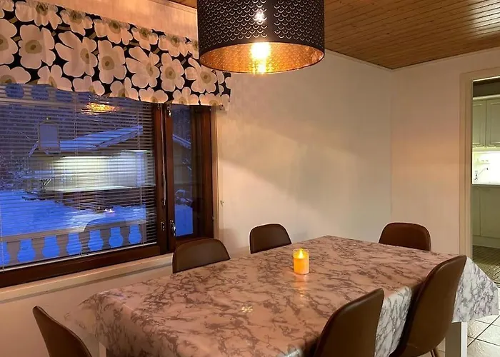 빌라 Traditional Nordic House With Sauna & Private Grillhut 로바니에미